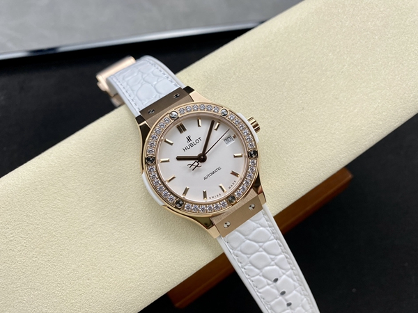 ウブロコピー時計側面デザイン